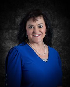 Becky Marshall Headshot